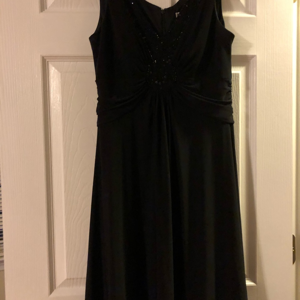 Jessica Howard little Black beaded sleeveless dress